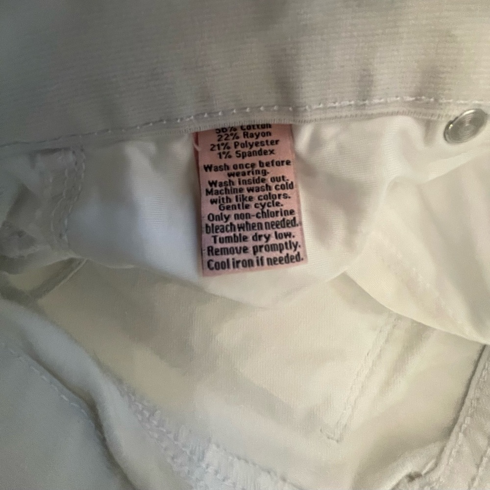 Juicy Couture Jeans - Picture 8 of 9